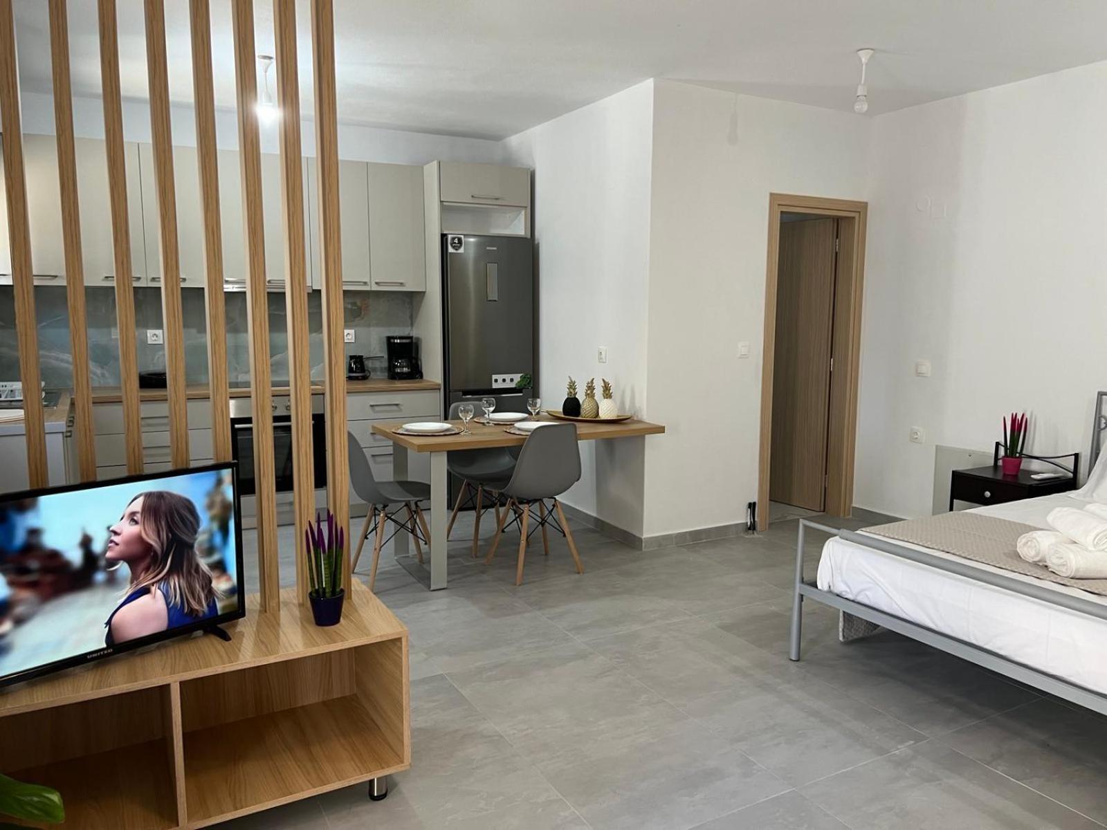 Vespista Boutique Apartment Skiathos Exterior photo