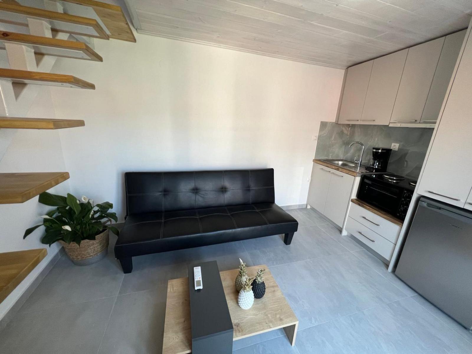 Vespista Boutique Apartment Skiathos Exterior photo
